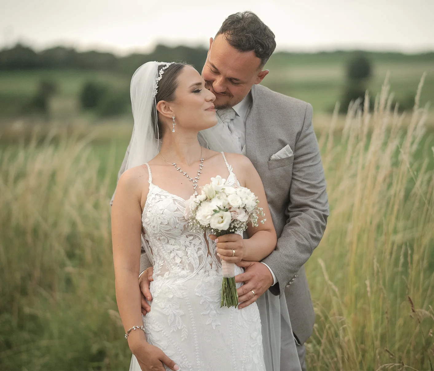 Hochzeitspaar nach der Trauung in Dischingen