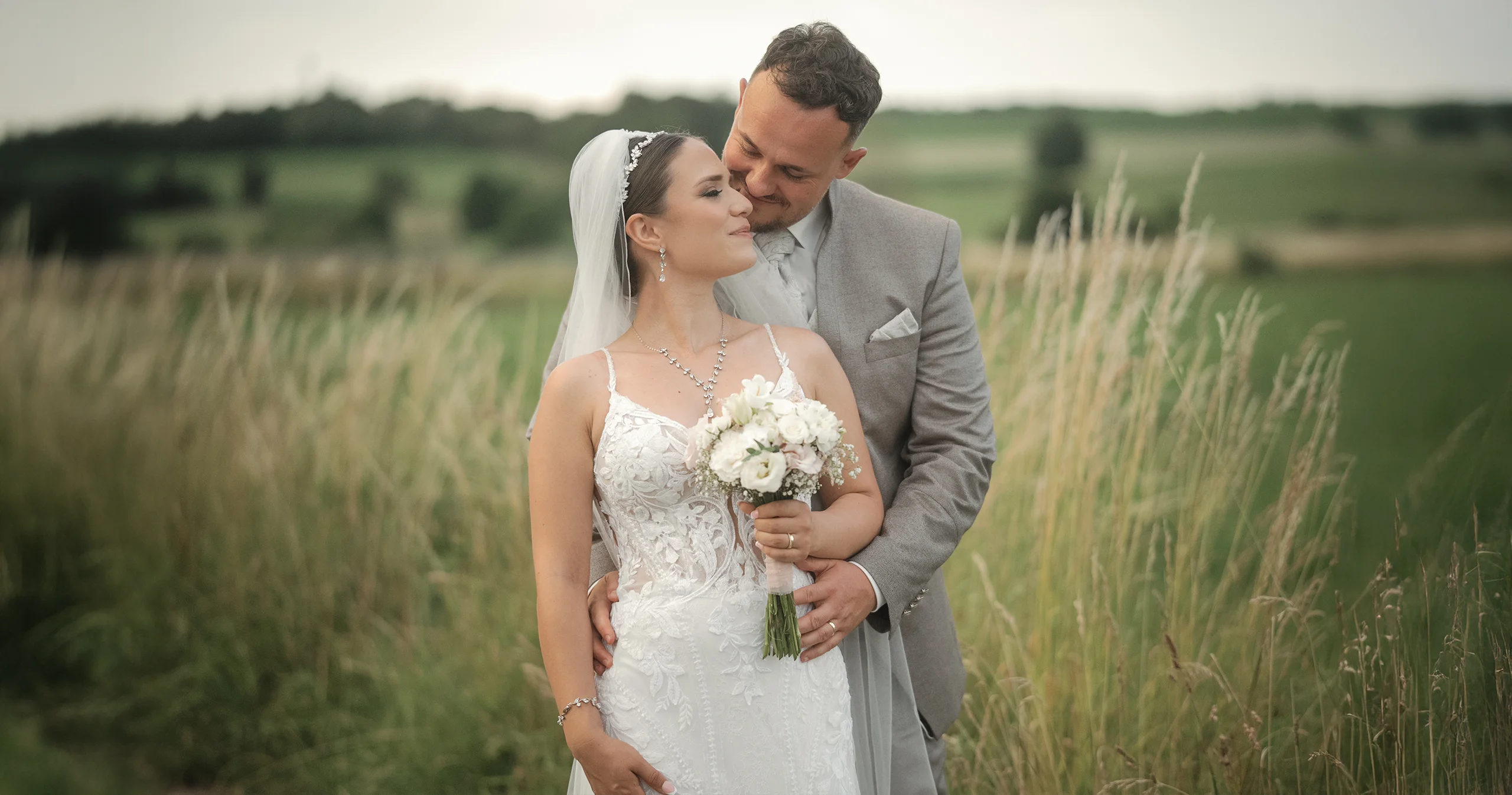 Hochzeitspaar nach der Trauung in Dischingen