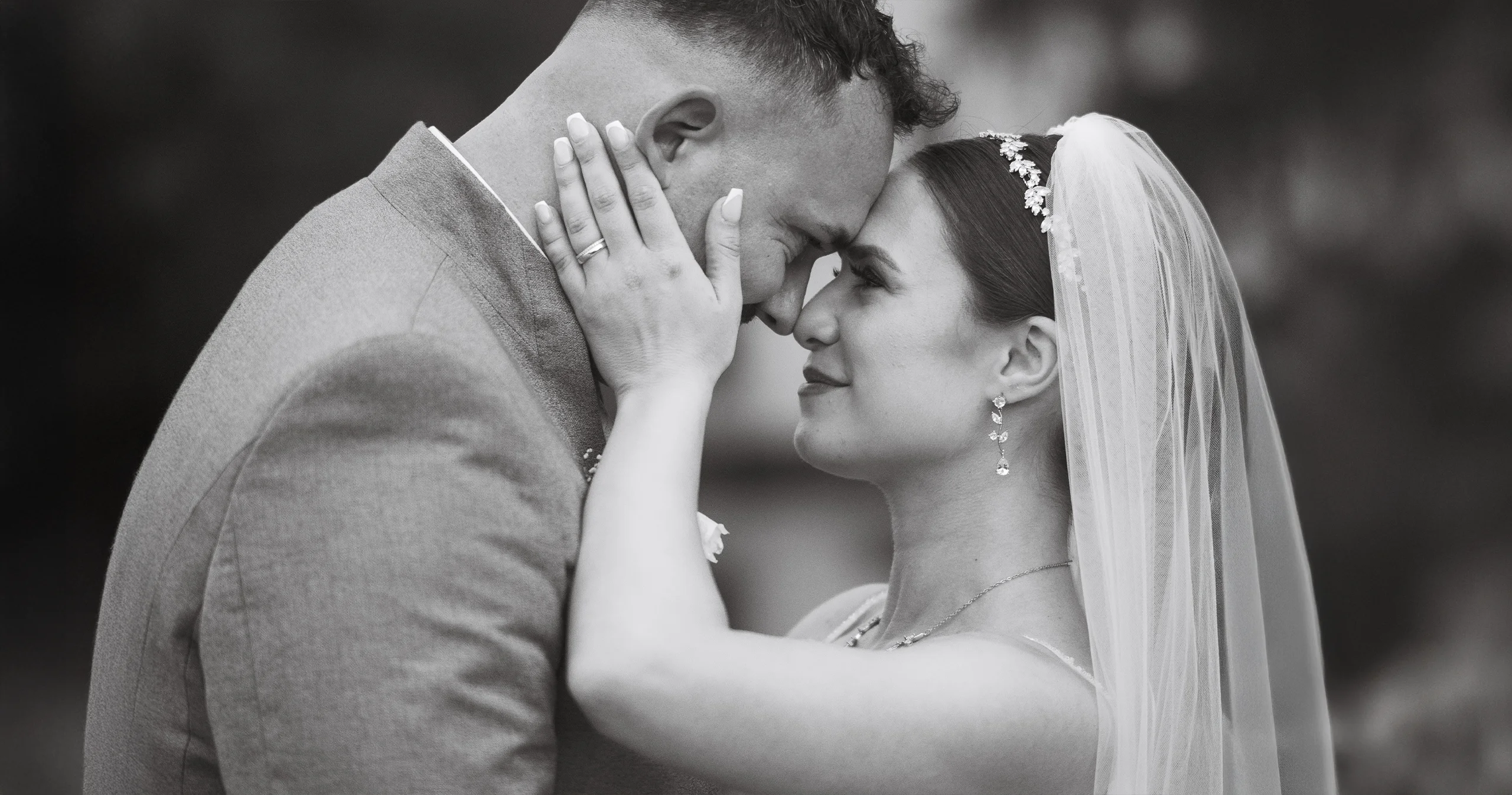 Hochzeitspaar nach der Trauung an der Rappenmühle Dischingen